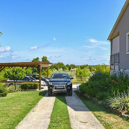 Διαμέρισμα Gradina 2388 *